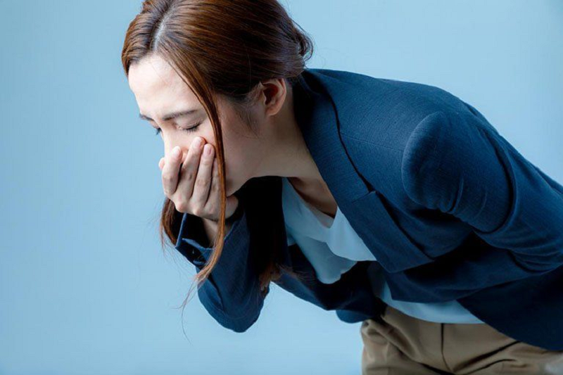Bất kỳ dạng nôn ra máu nào cũng cần được thăm khám y tế ngay.