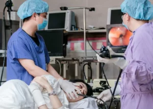 trào ngược dạ dày có cần nội soi không