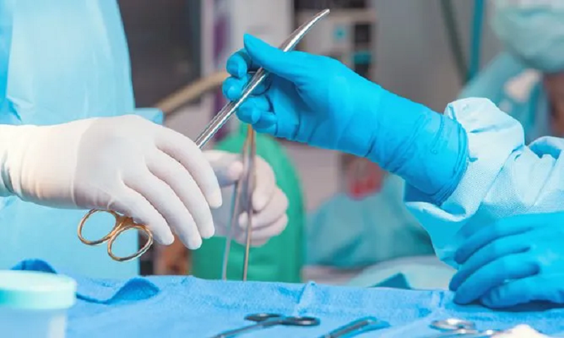 Phẫu thuật là phương án cuối cùng để điều trị trào ngược im lặng nặng