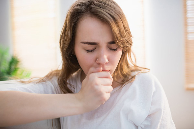 Người bệnh trào ngược im lặng có thể gặp triệu chứng khó thở