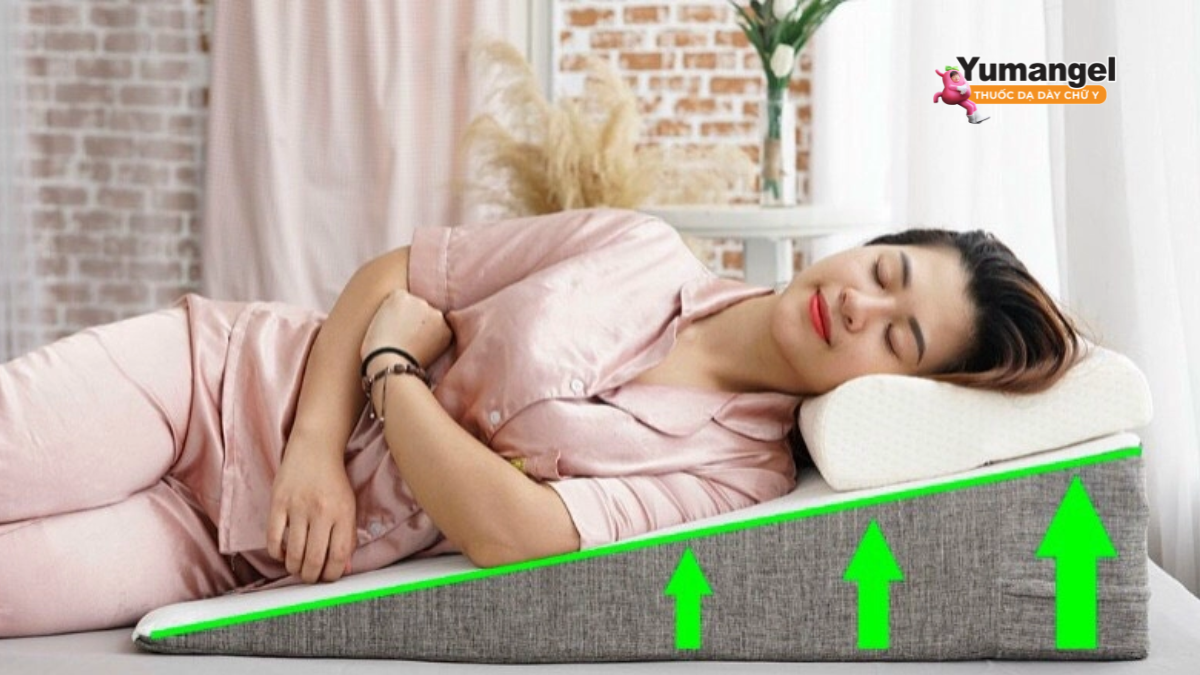 Một số mẫu có thiết kế gấp hoặc các bộ phận kèm theo cho phép bạn thay đổi độ nghiêng tùy theo nhu cầu