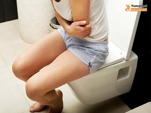 Tại sao sau sinh bị táo bón