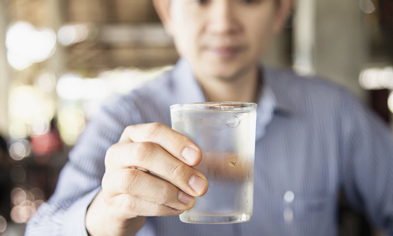 đầy bụng sau khi uống rượu bia