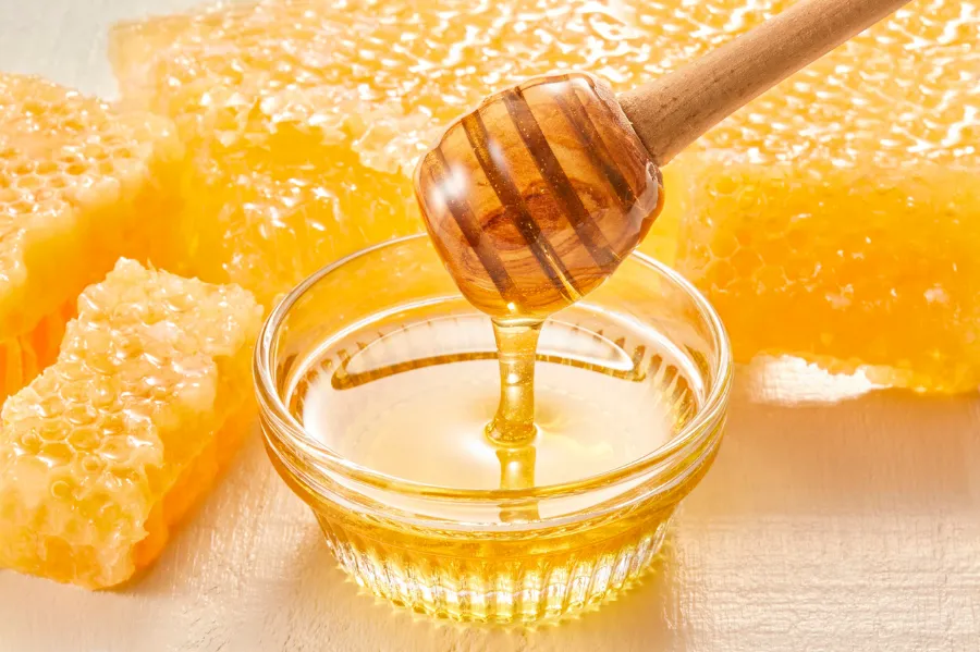 Mật ong có thể dùng như thực phẩm, không thay thế điều trị dạ dày