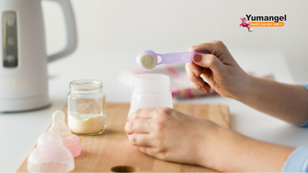 Luôn đọc kỹ hướng dẫn pha sữa trên bao bì của nhà sản xuất