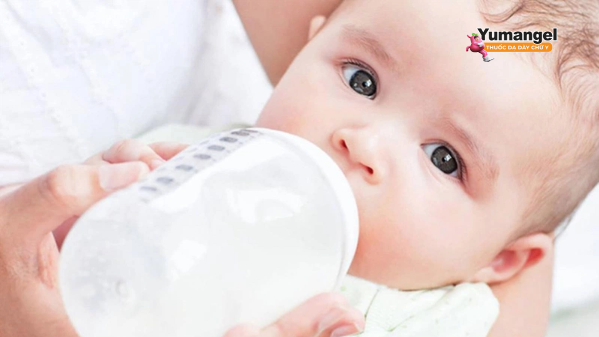 Dùng sữa AR cho bé đến khi nào thì ngưng? Thường là khoảng 6-12 tháng tuổi