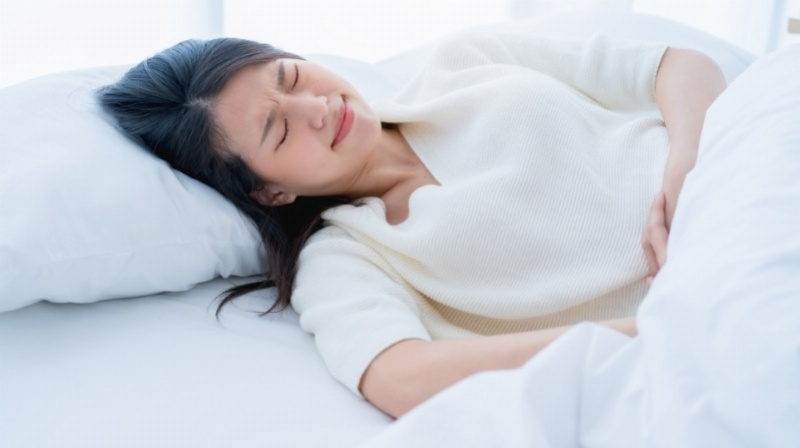 đau bụng dưới theo cơn