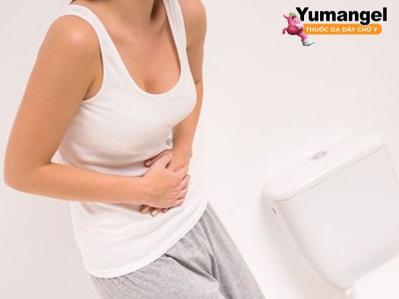 Đau bụng âm ỉ ở vùng bụng trên hoặc bụng dưới do rối loạn tiêu hóa