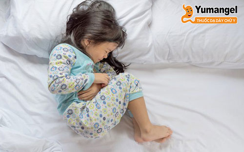 Viêm loét dạ dày có thể là nguyên nhân gây đau bụng quanh rốn ở trẻ.