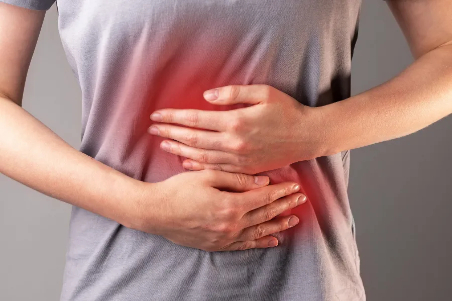 Đau dạ dày uống nước chè xanh được không?