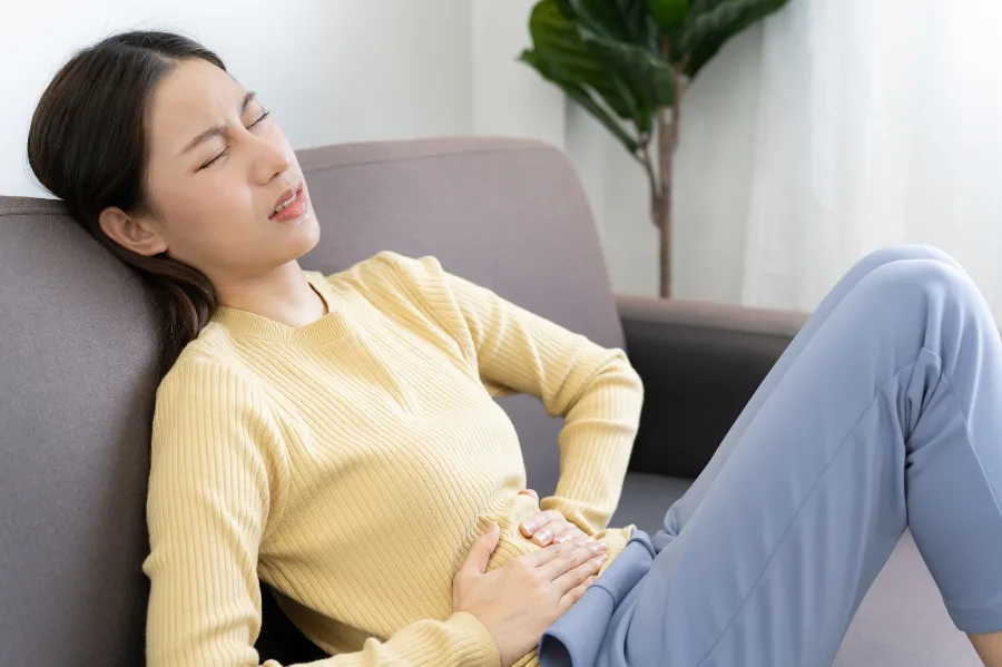 Uống tinh dầu thông đỏ có thể ảnh hưởng đến dạ dày như thế nào?