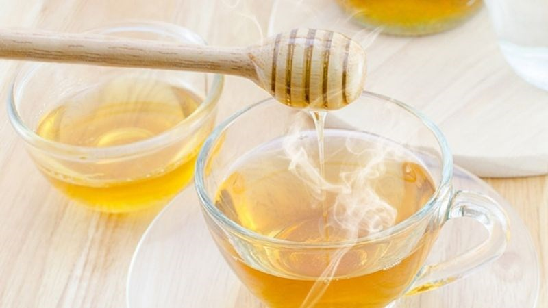 đau dạ dày có nên uống sữa khi đói​