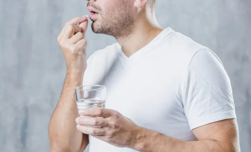bị đau dạ dày có tẩy giun được không