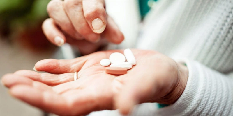 đau dạ dày uống panadol được không