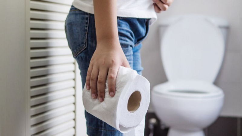 Đi cầu ra máu tươi