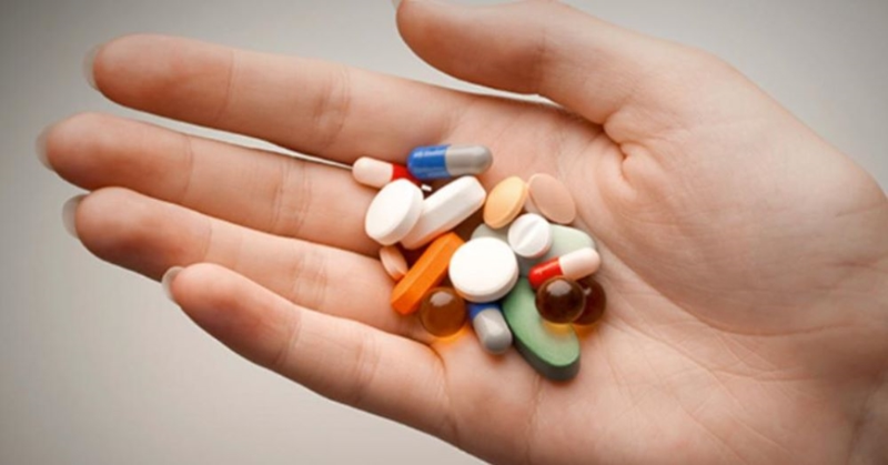 ói ra mật xanh là bị gì