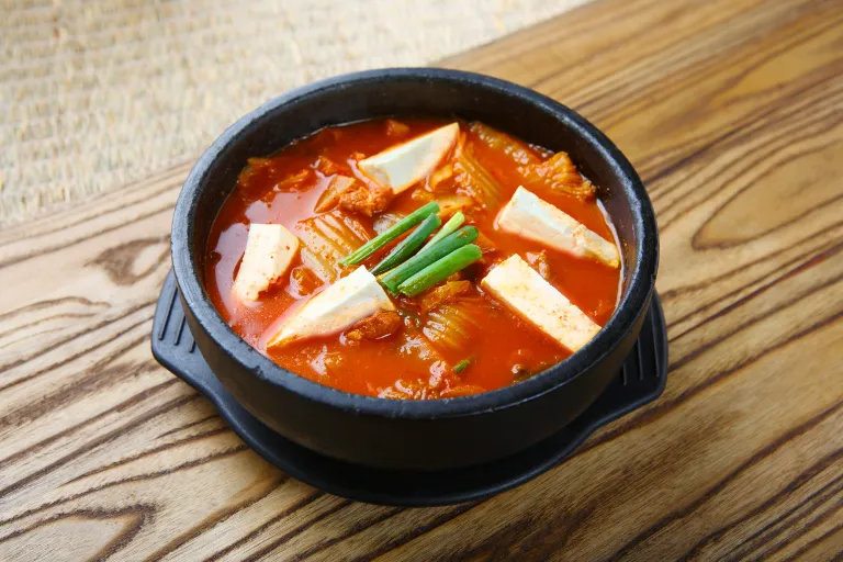 Những món canh người đau dạ dày nên hạn chế nếu làm triệu chứng tăng