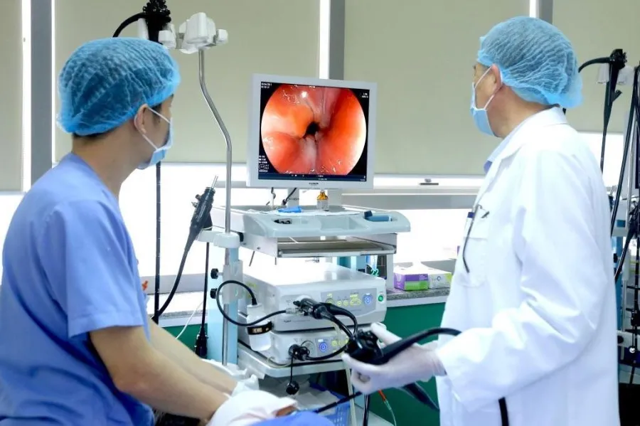 Ai không nên tự áp dụng và khi nào cần đi khám?
