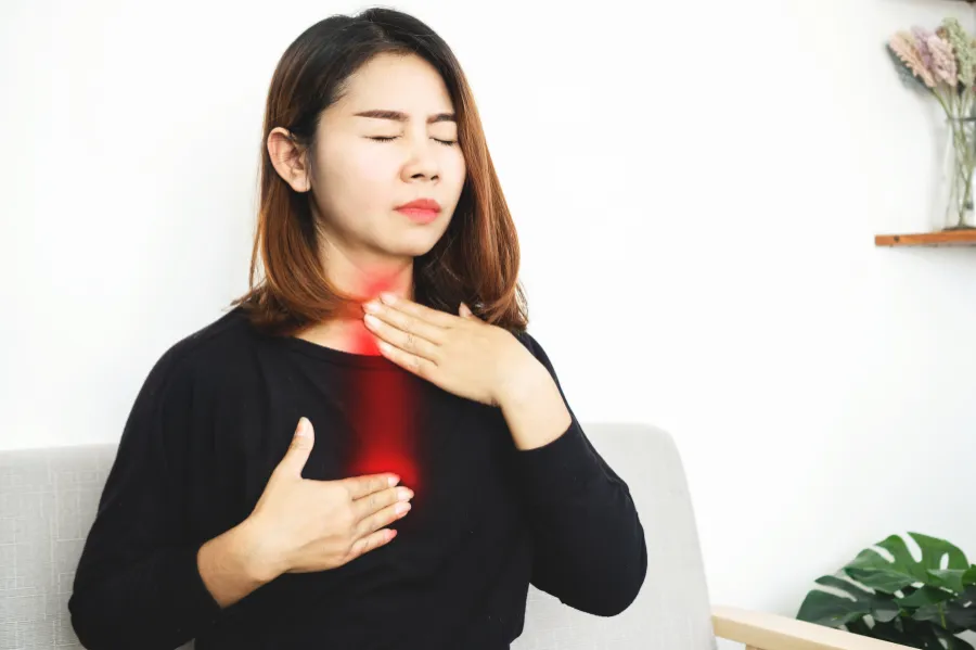 ợ chua hoặc trào ngược tăng
