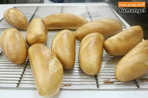 Bánh mì giúp hấp thụ dịch axit dư thừa trong dạ dày